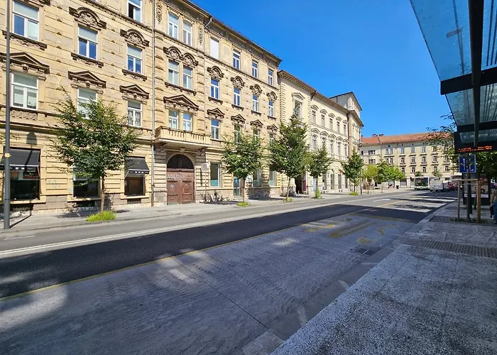 Apartmán Chic Wendy In Centre Tour As *